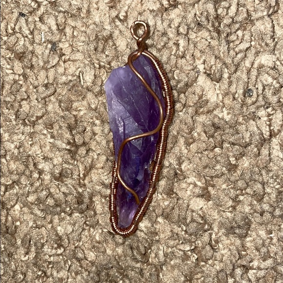 Amethyst pendant wrapped in brass - Picture 4 of 6